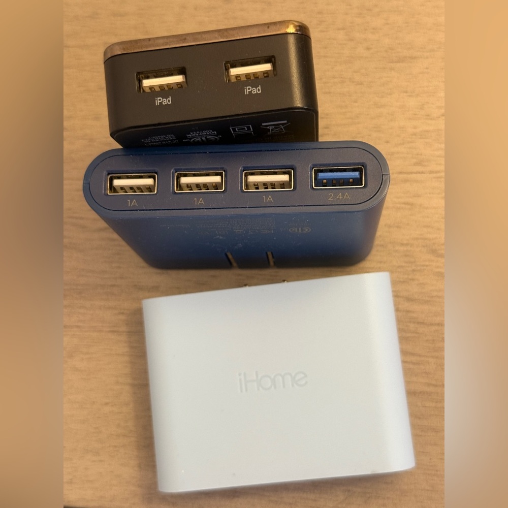 IHome USB Wall Chargers 3 iPhone Chargers